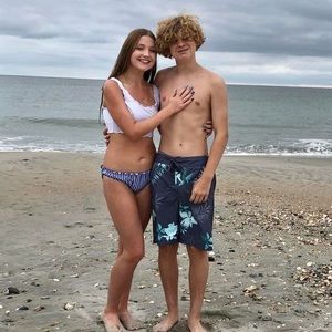 Meet your Posher, Destiny